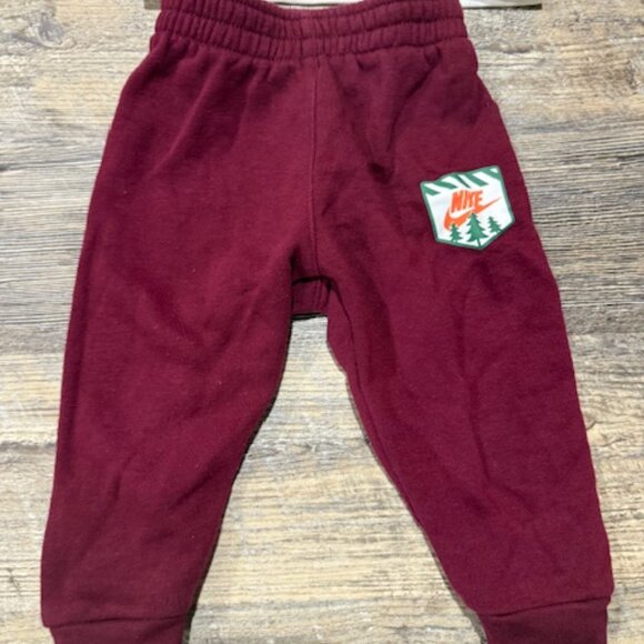 Nike 6-12 Months Sweatshirt and Sweatpants Set - Picture 4 of 9